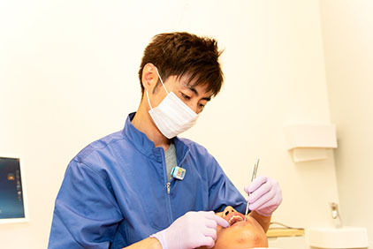 歯科医師による清掃困難部位の解決
